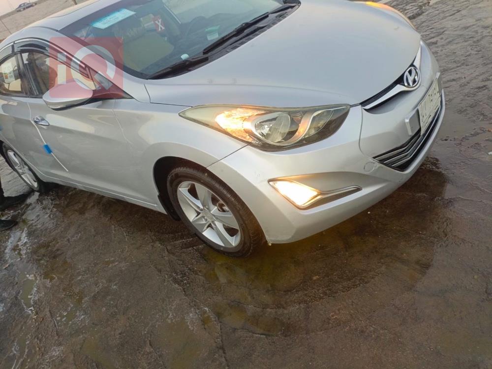هیوندای ئەلەنترا